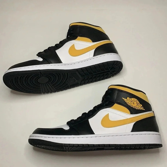 Air Jordan 1 Mid Sneakers White, Pollen, and Black 4Y Women’s 5.5 554724-177 NWT - Picture 2 of 8